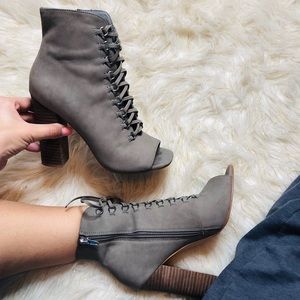 Steve Madden Freemee Lace Up Bootie